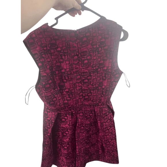 REGINA brand Glossy Red Women's Dress Size 10 Never Worn Abstract Printer Jacqua - Picture 6 of 8